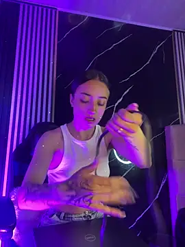 Ady 18 online show from 30, 10, 2025