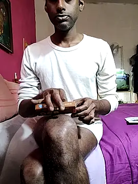 Snapshot of KeptupInosine chatting on 18, 12, 2025 KeptupInosine online show from 18, 12, 2025