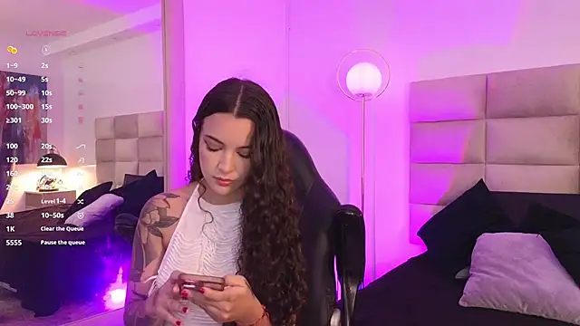 mssjulia online show from 20, 12, 2024