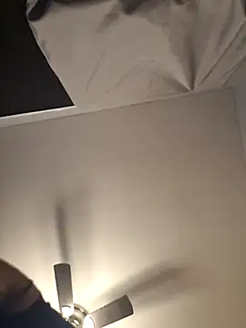 Snapshot of silkstroker6981 chatting on 30, 9, 2025 silkstroker6981 online show from 30, 9, 2025