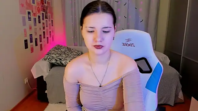 Vanessa Verona online show from 2, 2, 2025