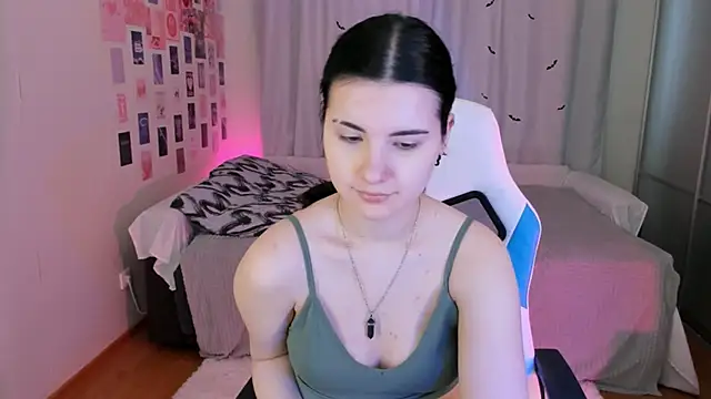 Vanessa Verona online show from 1, 3, 2025