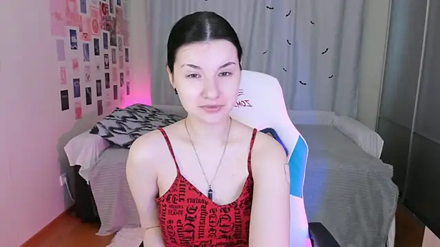 Vanessa Verona online show from 10, 3, 2025