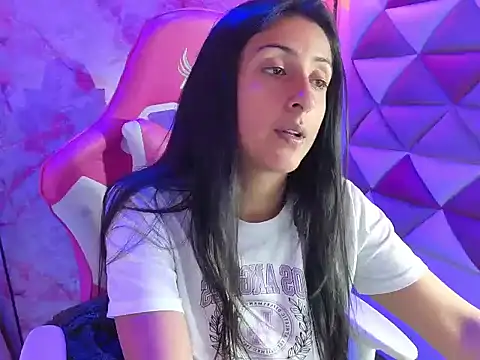 Snapshot of Cameron_cutte chatting on 17, 3, 2026 Cameron cutte online show from 17, 3, 2026