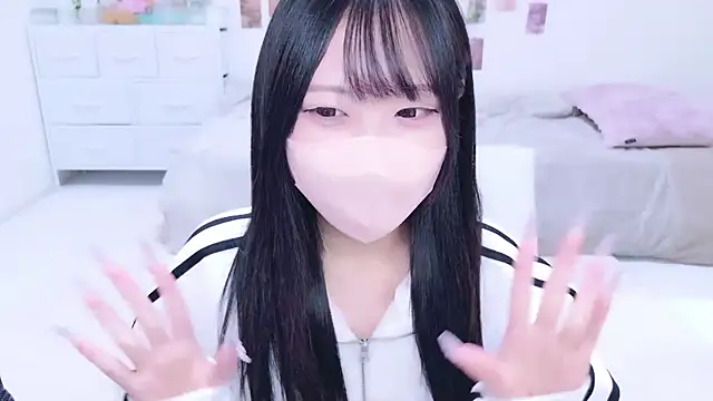 Suzu ch xx online show from 19, 10, 2025