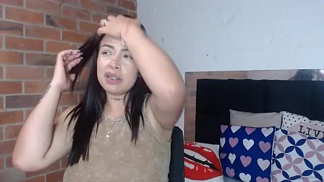 salome  hills1 online show from 24, 3, 2026