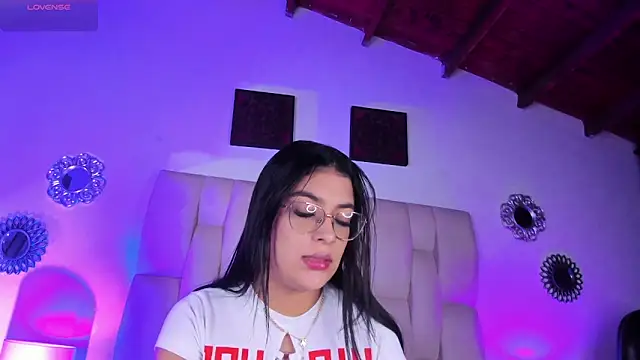 Bianca zaens2 online show from 8, 1, 2025