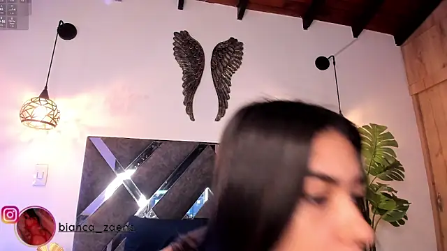 Bianca zaens2 online show from 4, 2, 2026
