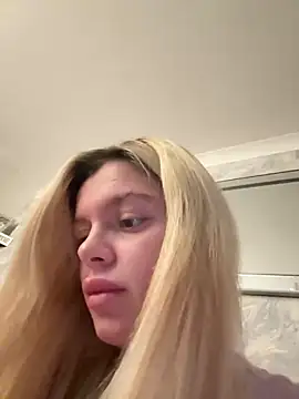 Snapshot of IrishTeenBarbie69 chatting on 19, 3, 2025 IrishTeenBarbie69 online show from 19, 3, 2025