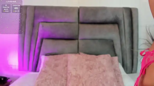 sophiee smith online show from 20, 10, 2025