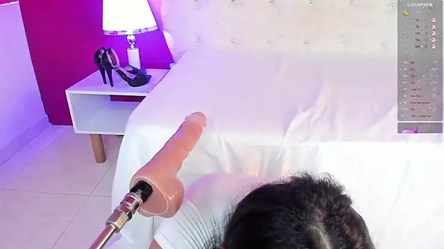 Miliaangeles online show from 3, 2, 2025