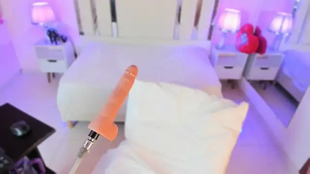 Miliaangeles online show from 7, 10, 2025