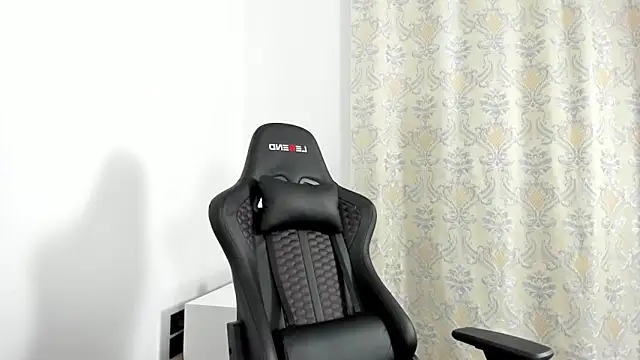 Snapshot of Sweet-bb chatting on 17, 9, 2025 Sweet-bb online show from 17, 9, 2025