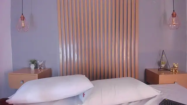 aisha h  online show from 30, 10, 2025