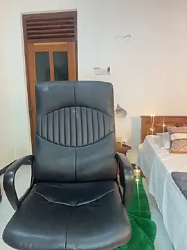 Cinderella-98 online show from 8, 4, 2026