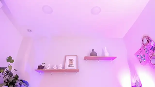  Dahiana online show from 17, 2, 2025