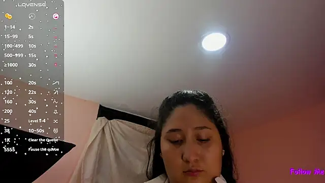 cherrycurvyyy online show from 17, 12, 2025