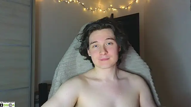 Snapshot of MoreRealAlex chatting on 2, 10, 2025 MoreRealAlex online show from 2, 10, 2025