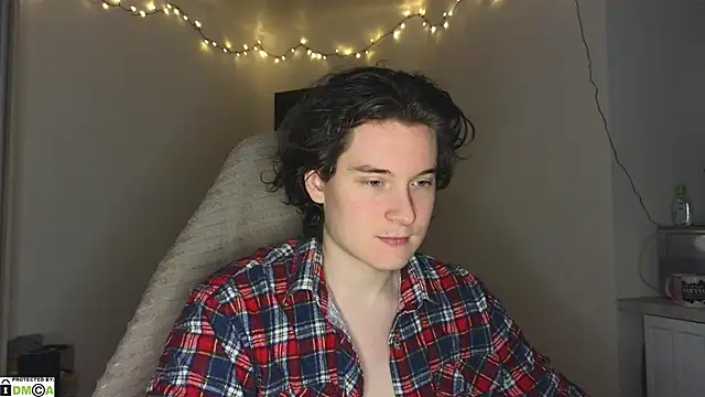 Snapshot of MoreRealAlex chatting on 22, 10, 2025 MoreRealAlex online show from 22, 10, 2025