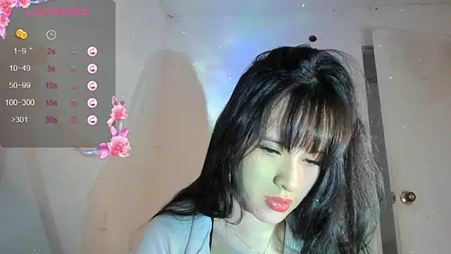 Snapshot of lolacute69 chatting on 11, 10, 2025 lolacute69 online show from 11, 10, 2025