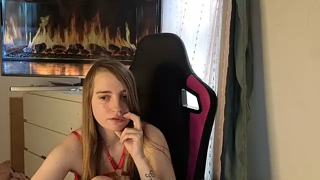 EvieRoseex online show from 19, 6, 2026