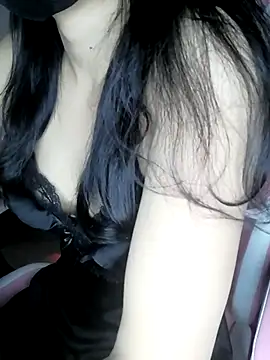 Snapshot of _Linez_ chatting on 21, 3, 2025  Linez  online show from 21, 3, 2025