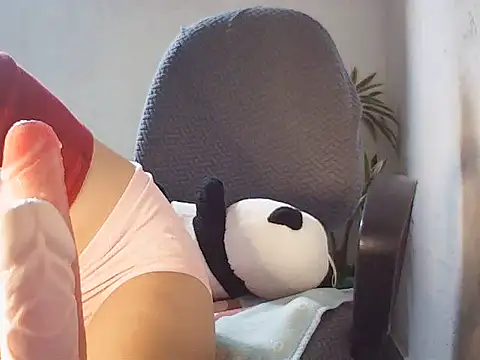 Snapshot of Haralushiaaax chatting on 23, 4, 2026 Haralushiaaax online show from 23, 4, 2026