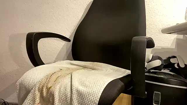 Geilerjung69 online show from 11, 2, 2026