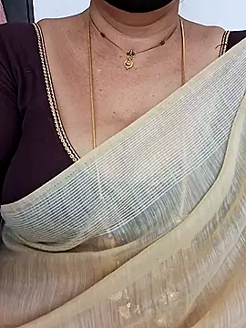 Snapshot of ananya956 chatting on 18, 2, 2026 ananya956 online show from 18, 2, 2026