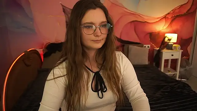 MagicPeachh  online show from 27, 10, 2025