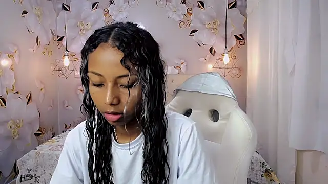 jasmin brunette  online show from 31, 1, 2025