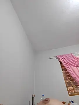 BrendaBittencourt online show from 17, 11, 2025