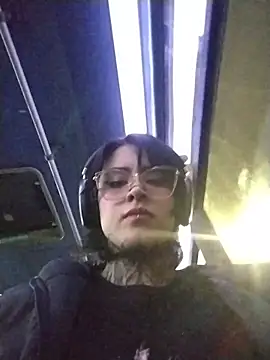 taaylor33 online show from 8, 3, 2026