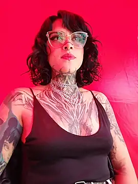 Snapshot of taaylor33 chatting on 9, 5, 2026 taaylor33 online show from 9, 5, 2026