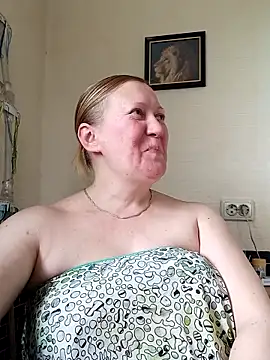 Snapshot of blondyaguar chatting on 23, 4, 2026 blondyaguar online show from 23, 4, 2026