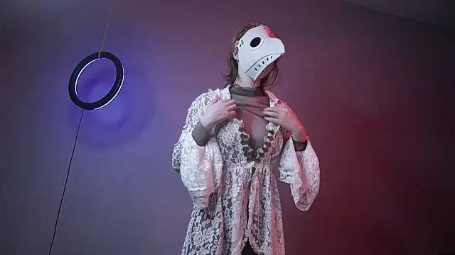 ginger hugs online show from 30, 10, 2025