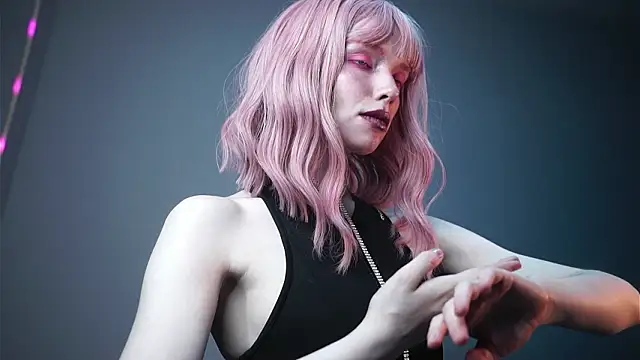 Snapshot of ginger_hugs chatting on 25, 2, 2026 ginger hugs online show from 25, 2, 2026