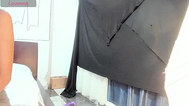 latinaStepmom online show from 21, 4, 2026