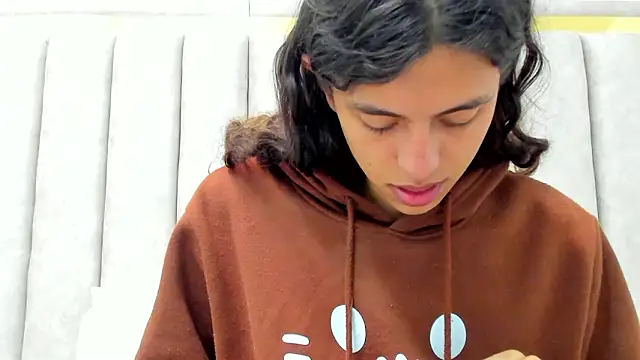 FreyaMoller online show from 21, 2, 2026