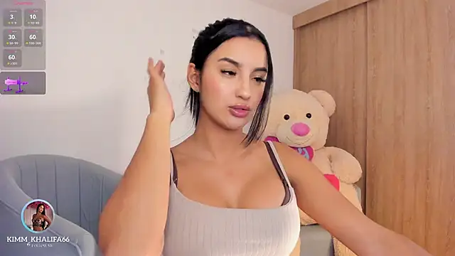 Kimm khalifa online show from 11, 11, 2025