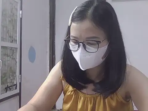 Snapshot of MaiHuong77 chatting on 31, 10, 2025 MaiHuong77 online show from 31, 10, 2025