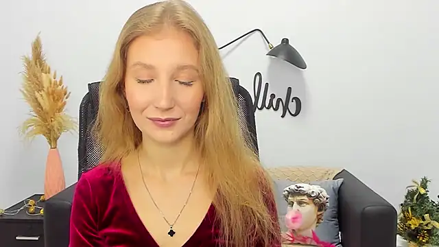 Snapshot of LolaWilsons chatting on 6, 1, 2025 LolaWilsons online show from 6, 1, 2025