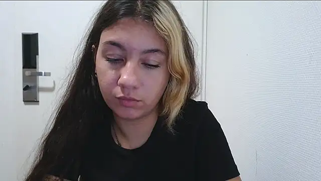 blvckbabyweed07 online show from 6, 6, 2026