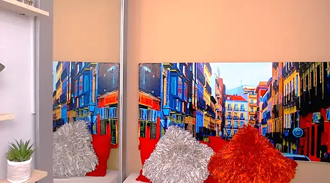 CristalLoren online show from 12, 2, 2025