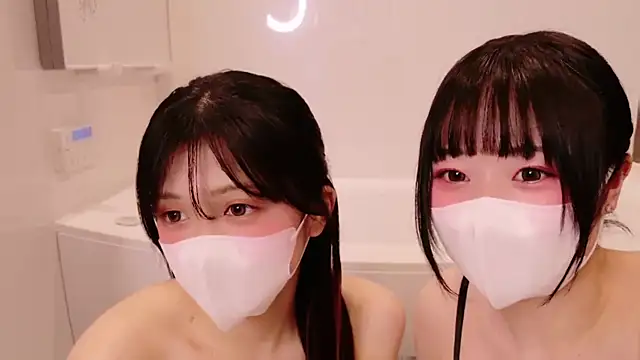 Mia--meow online show from 28, 12, 2024