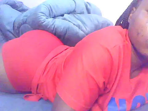 Snapshot of EBONYVANILLA02 chatting on 22, 10, 2025 EBONYVANILLA02 online show from 22, 10, 2025