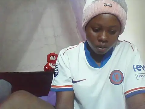 Snapshot of EBONYVANILLA02 chatting on 1, 3, 2026 EBONYVANILLA02 online show from 1, 3, 2026