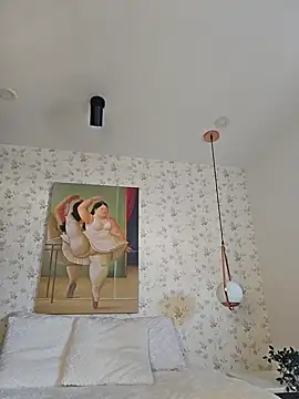 valery mora online show from 10, 2, 2025