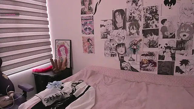 Miwa violet online show from 26, 1, 2025