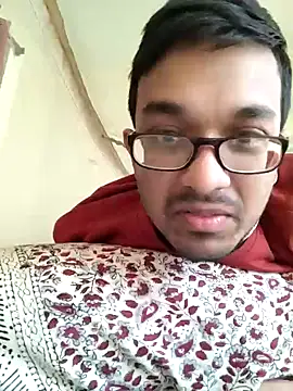 Snapshot of THE_NAKED_BOY chatting on 25, 1, 2025 THE NAKED BOY online show from 25, 1, 2025